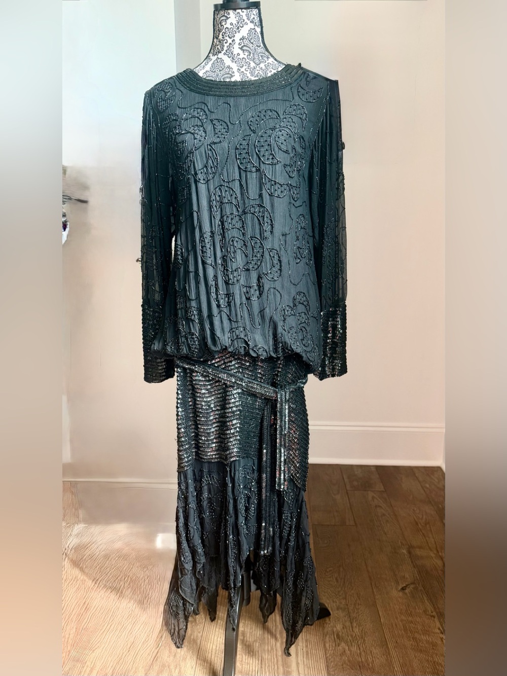 VTG 90s/20s /30s black SILK beaded sequin midi dress handkerchief hem lined sz M